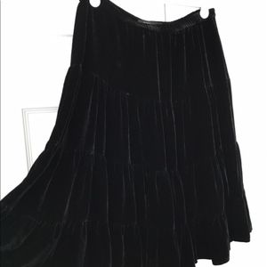 Bcbg Black Velvet Tiered Skirt - image 1